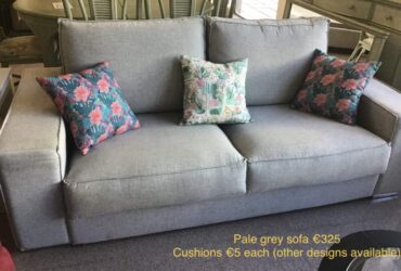 Sofa, 3 seater, Pale Grey