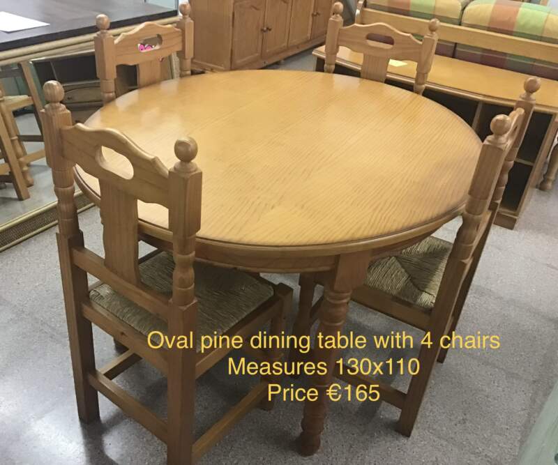 Dining Table, Oval, Pine & 4 Chairs