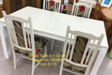 Dining table & 4 chairs