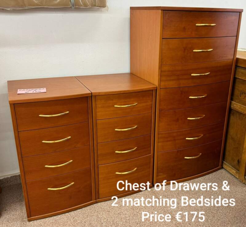 Chest of Drawers & 2 Bedsides