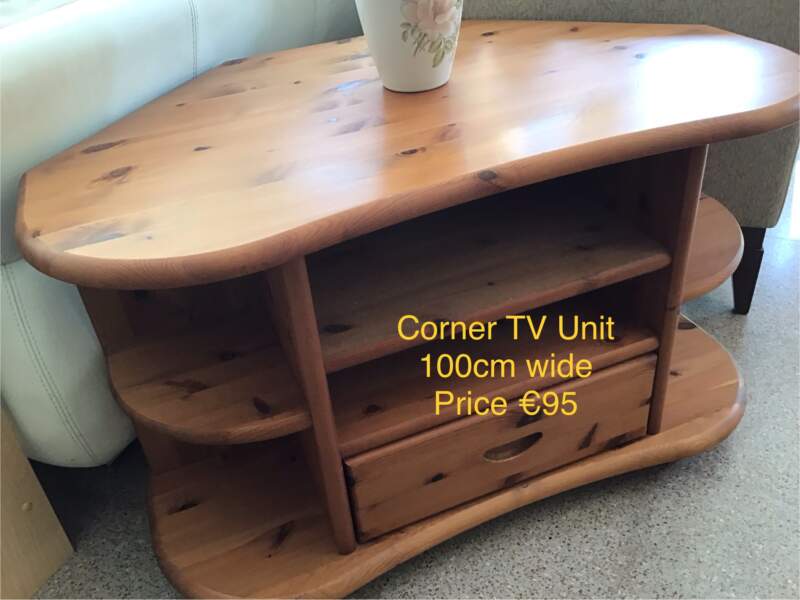 Corner TV Unit