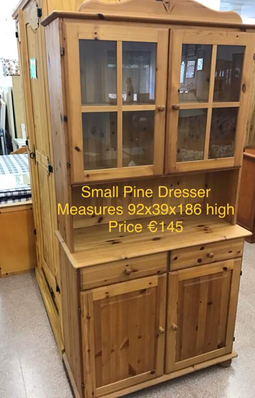 Pine dresser