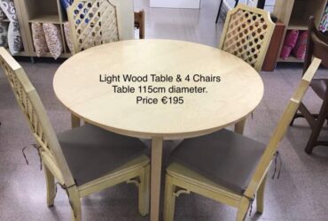 Round Table & 4 Chairs