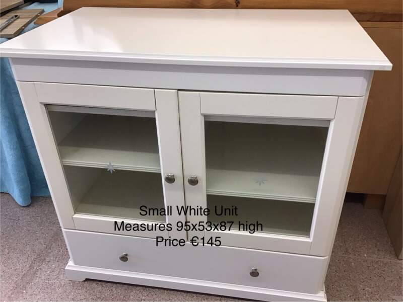 Small White Unit