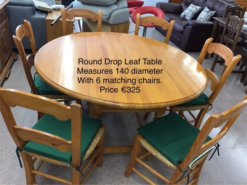 Round Table & 6 Chairs