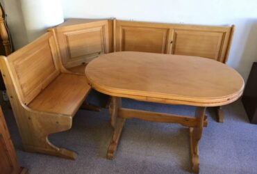 Pine Corner Bench & Table