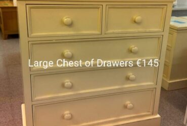 Chest of Drawers & 2 Bedsides