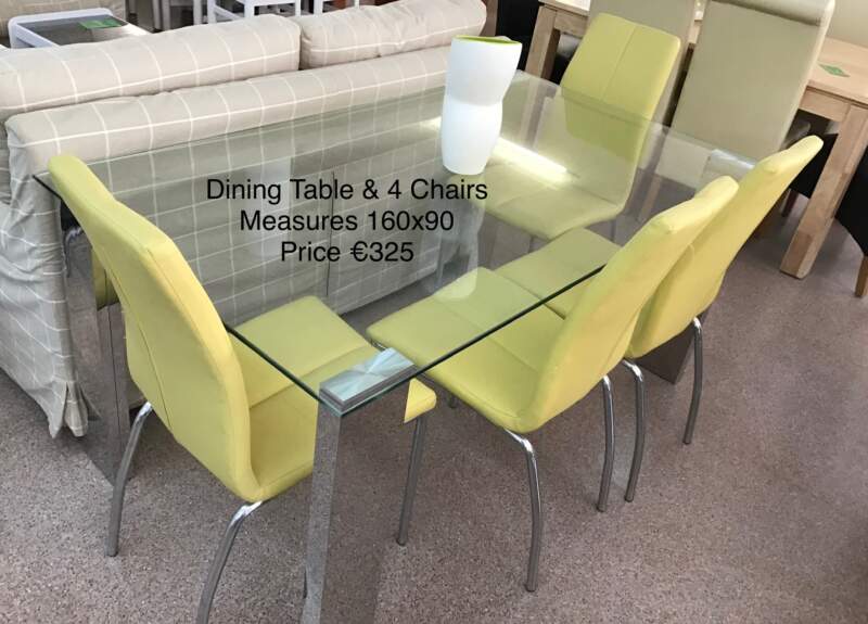 Glass & chrome Table with 4 Chairs