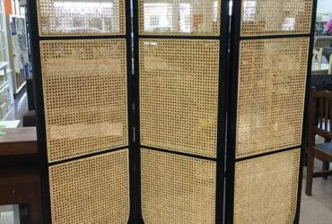 Room divider screen and mirror